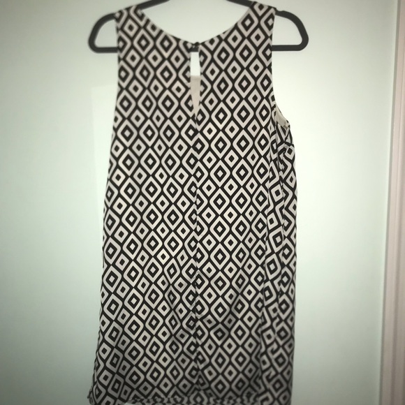 Francesca’s Black and White Dress Size Large - Picture 3 of 3